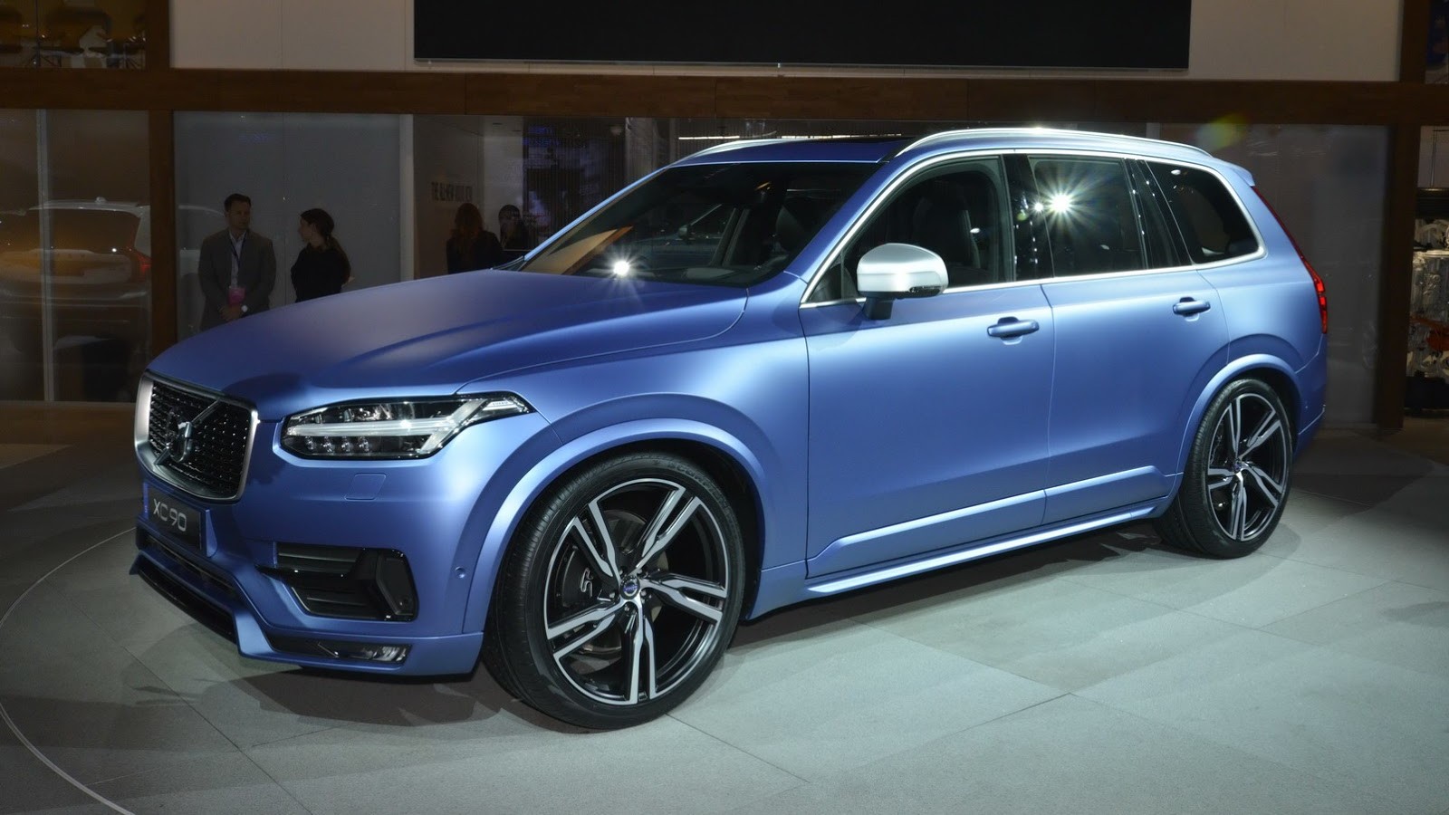 Volvo's XC90 R-Design revealed in matte paint