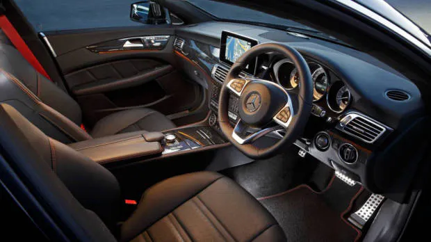 15/Mercedes-Benz/CLS-Class/CLS500/Cabin