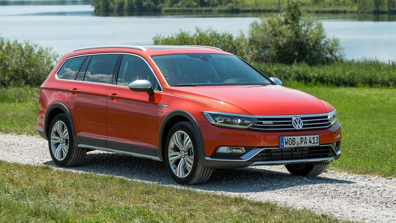 New Volkswagen Passat Alltrack chases down Outback