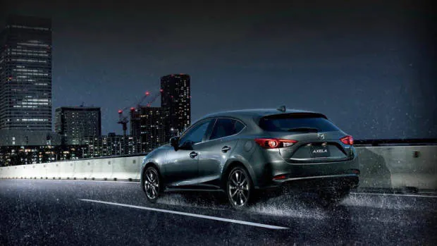 2017 Mazda 3 Australia - Chasing Cars