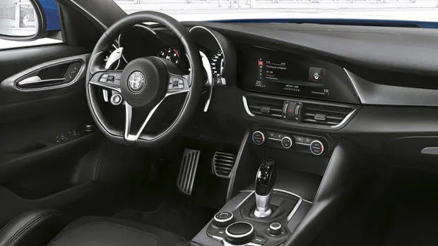 2017 Alfa Romeo Giulia Veloce Details - Chasing Cars