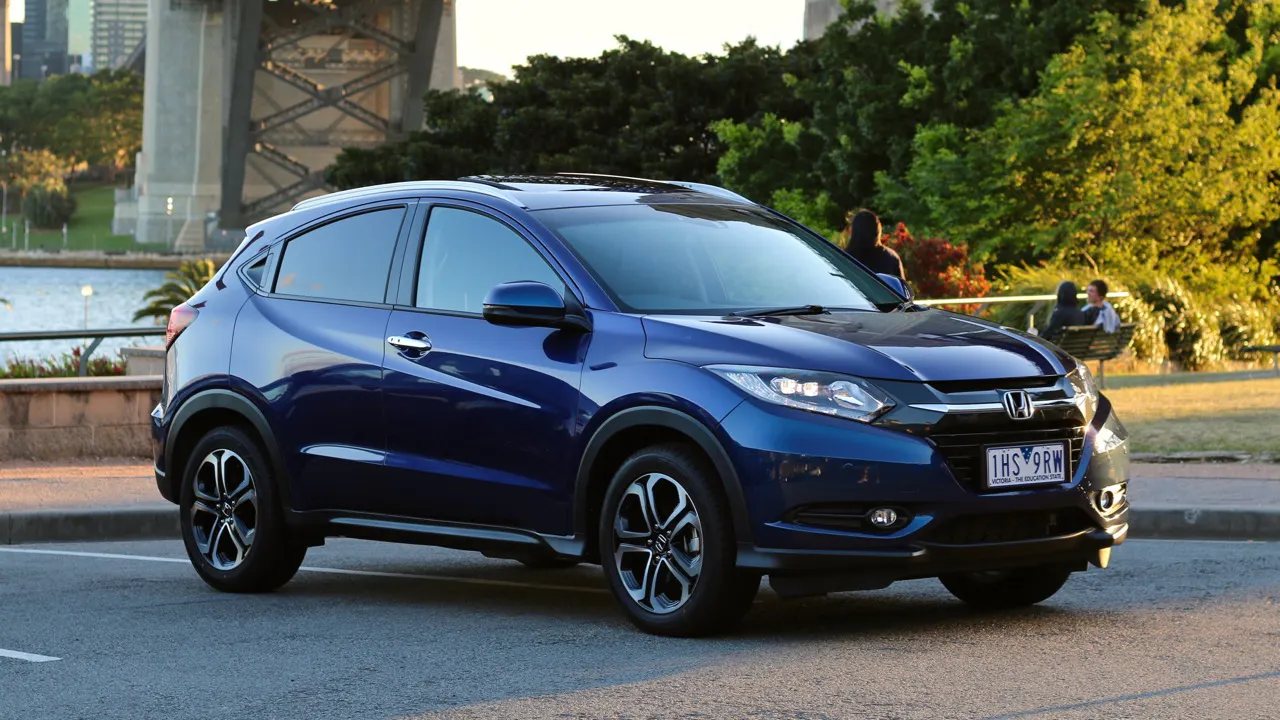 2017 Honda HR-V VTi-L Review