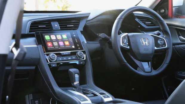 2017 Honda Civic VTi-LX interior