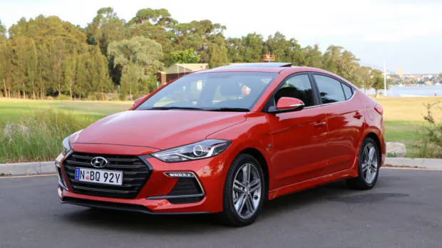 Phoenix Orange 2017 Hyundai Elantra SR Turbo front end