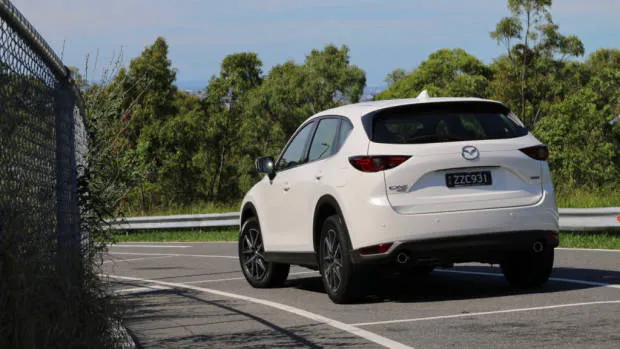 2017 Mazda CX-5 GT Snowflake White Pearl Rear End