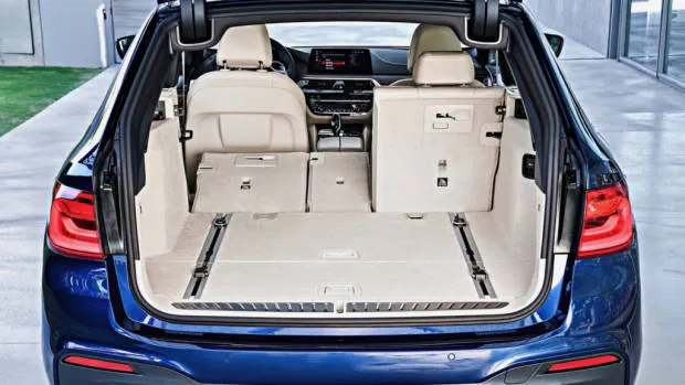 2017 BMW 5 Series Touring Boot Space Australia – Chasing Cars