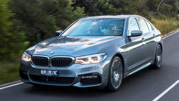 2017 BMW 530e Plug-in Hybrid Review