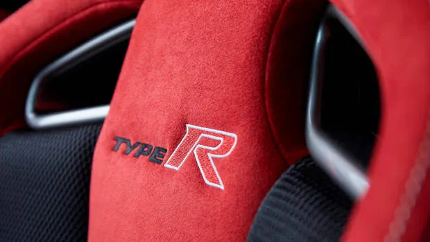 2017 Honda Civic Type R red seat