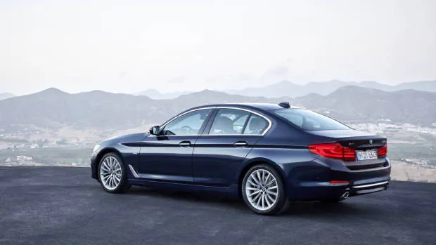 2017 BMW 520i blue rear