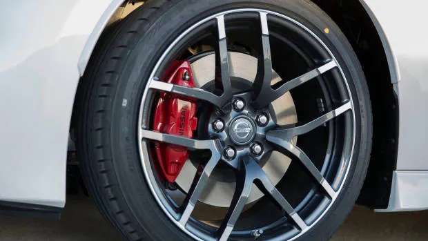 2018 Nissan 370Z Nismo wheels