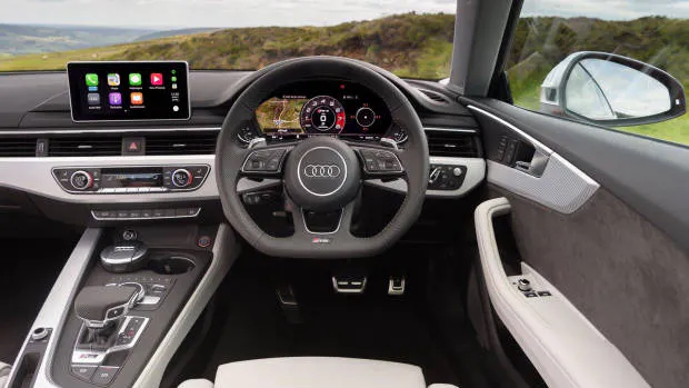 2018 Audi RS5 Coupe interior