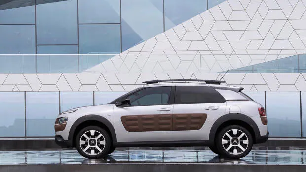 2018 Citroen C4 Cactus white side