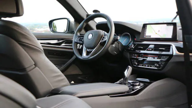 2018 BMW 5 Series Touring G31 Black Leather Interior