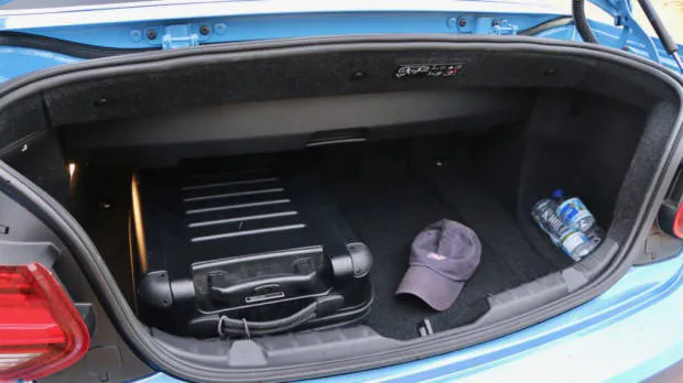 2018 BMW 230i Convertible Boot Space