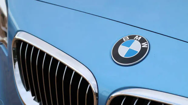2018 BMW 230i Convertible Seaside Blue Kidney Grille