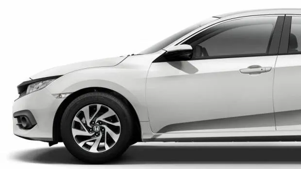 2018 Honda Civic VTi-S Luxe white side