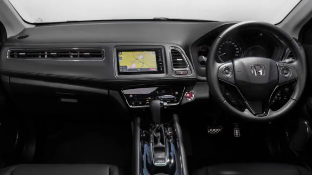 2019 Honda HR-V VTi-LX dashboard