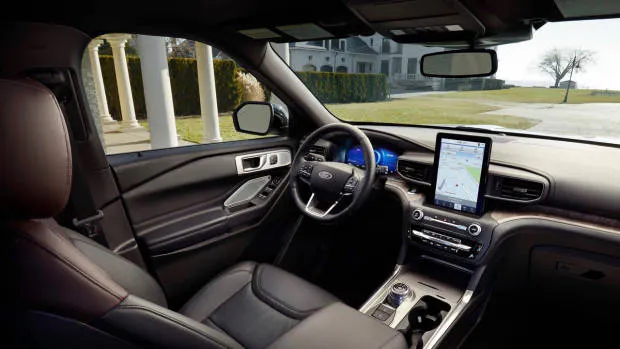 2020 Ford Explorer front cabin