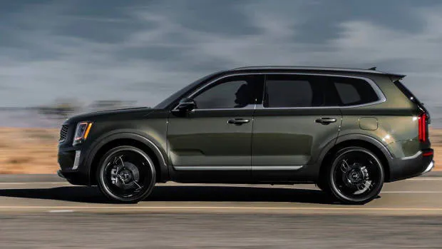 2020 Kia Telluride side