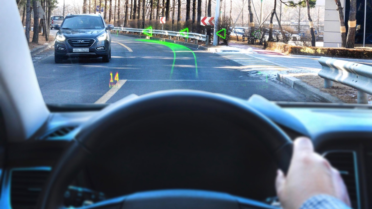 Next-gen Hyundai head-up displays will be holograms