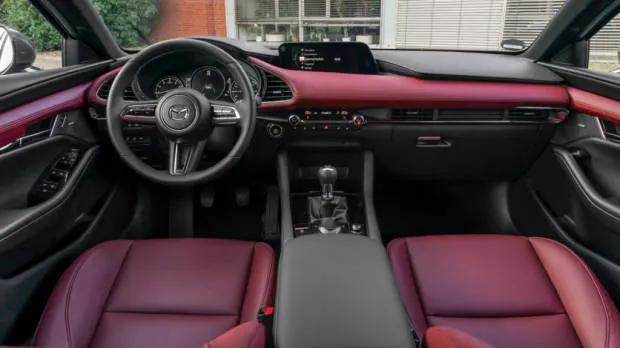 Mazda 3 Skyactiv-X 2020 interior