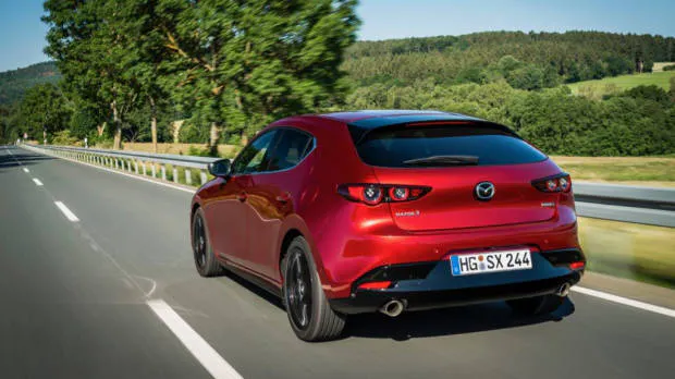 Mazda 3 Skyactiv-X 2020 rear