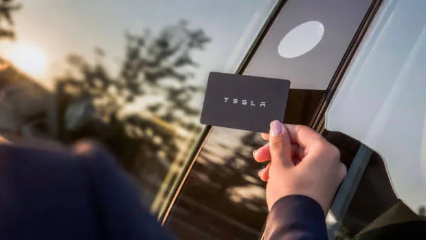 Tesla Model 3 keycard