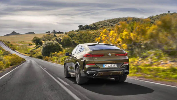 2020 BMW X6 - 6