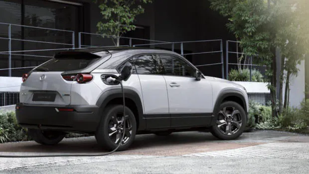Mazda MX30 review reveal charging