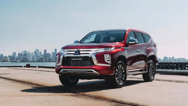 2020 Mitsubishi Pajero Sport - 1