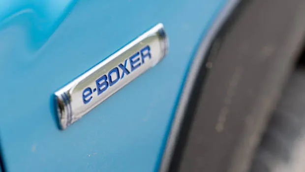 Subaru XV Hybrid 2020 eBoxer badge