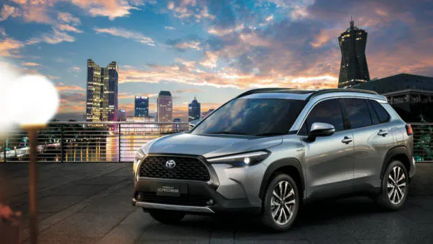 2022 Toyota Corolla Cross Front 3/4
