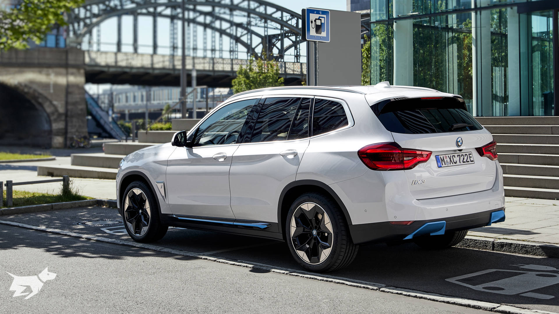 BMW doubles down on “power of choice” plan to provide petrol, diesel, electric options on every model