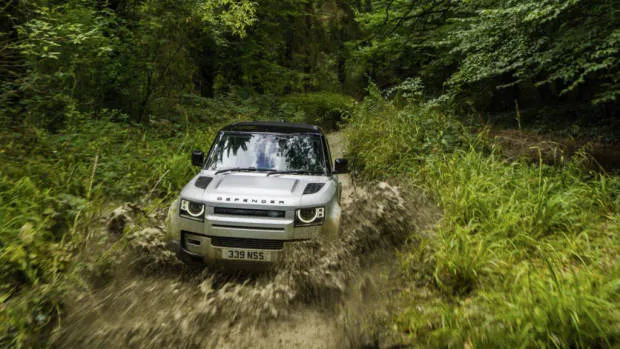 2021 Defender 90 engine splash