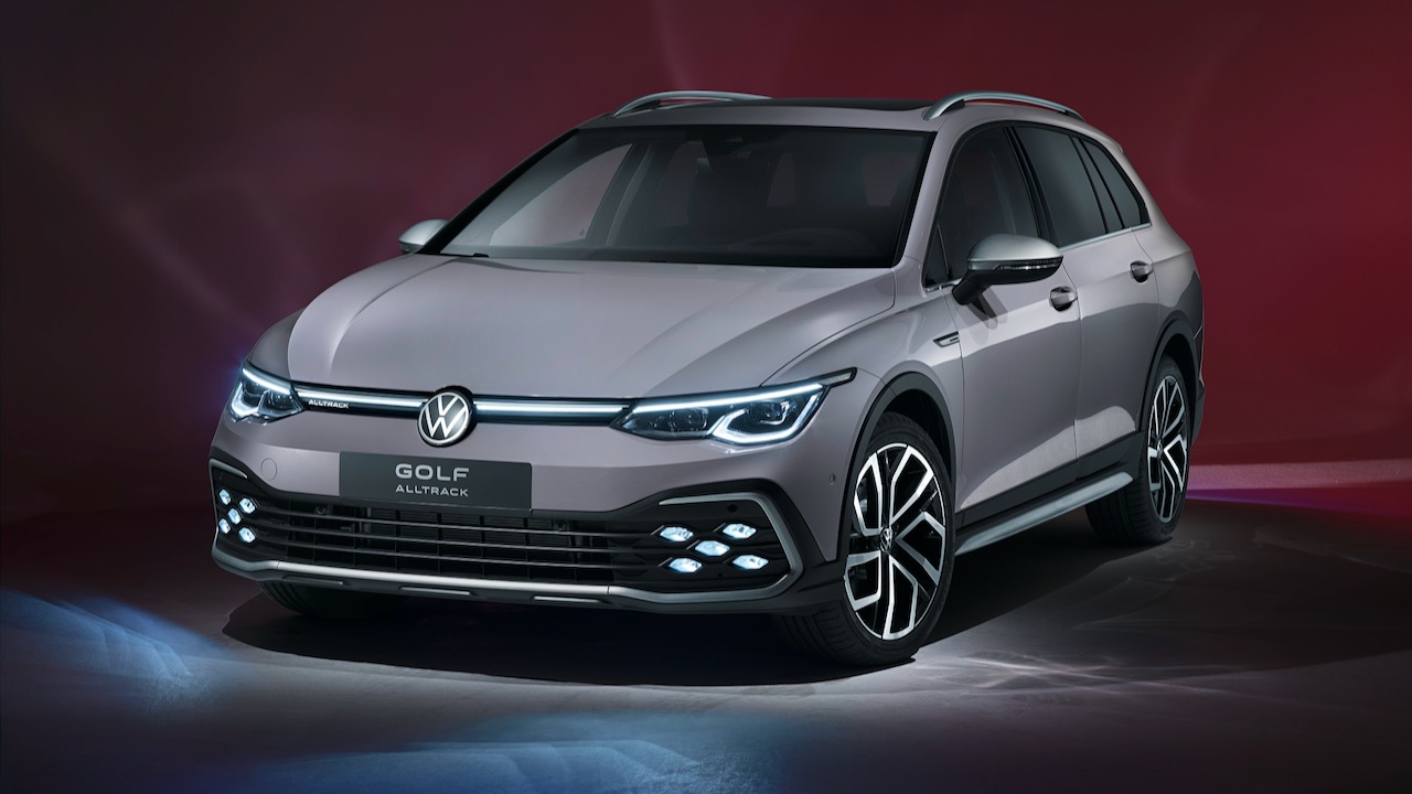 2021 Volkswagen Golf Mk 8 Alltrack and Wagon revealed