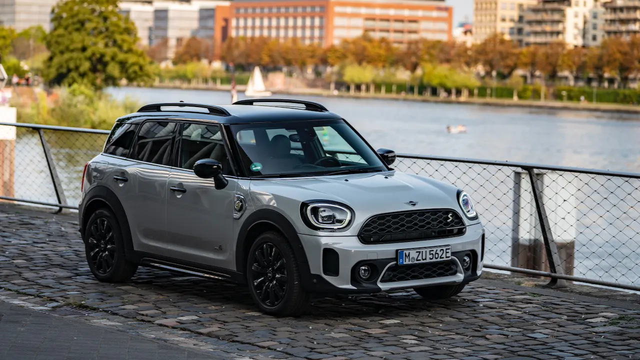 2021 Mini Countryman gets a fresh face, better electric range