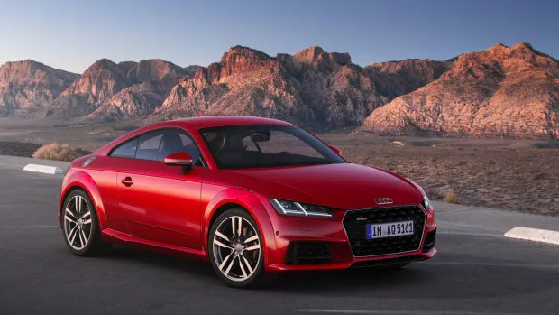 Audi TT 45 TFSI coupe 2021 red front end
