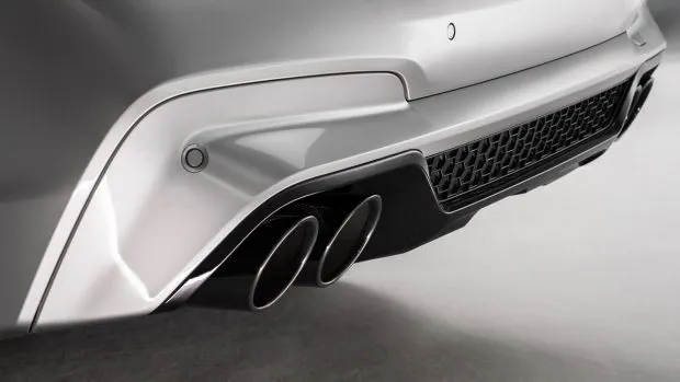 BMW X3 M 2020 quad exhaust pipes