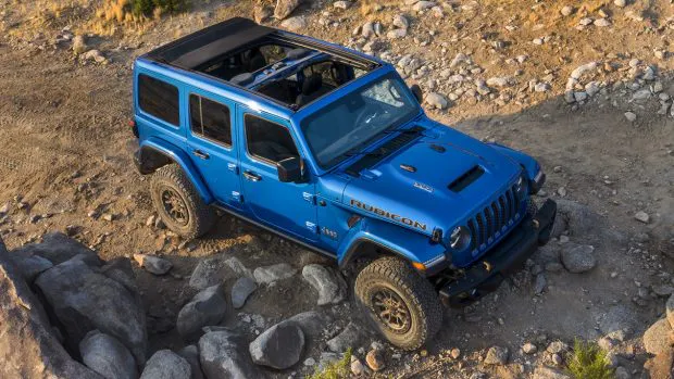 Jeep Wrangler Rubicon 392 V8 2021 blue soft top
