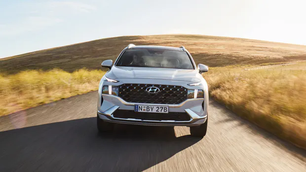 Hyundai Santa Fe Highlander 2021 on road