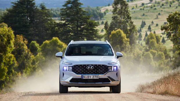 Hyundai Santa Fe Highlander 2021 front end