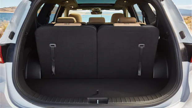 Hyundai Santa Fe Highlander 2021 boot space