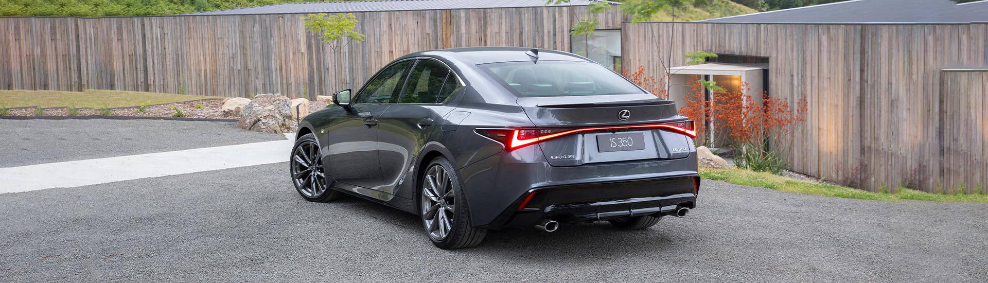 Lexus IS 2021: earlybird buyers get Encore Platinum car-swap perks