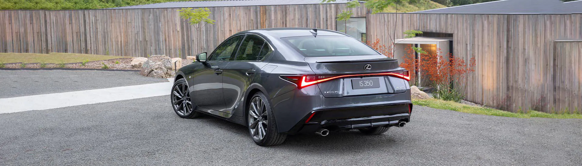 Lexus IS 2021: earlybird buyers get Encore Platinum car-swap perks