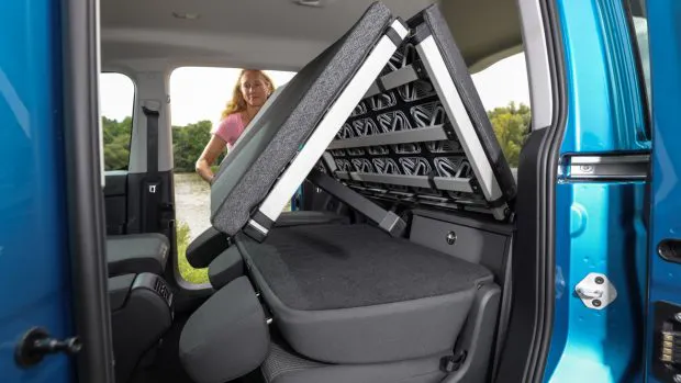 Volkswagen Caddy California 2021 bed