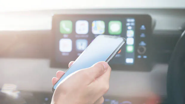 Honda HR-V 2021 teaser phone