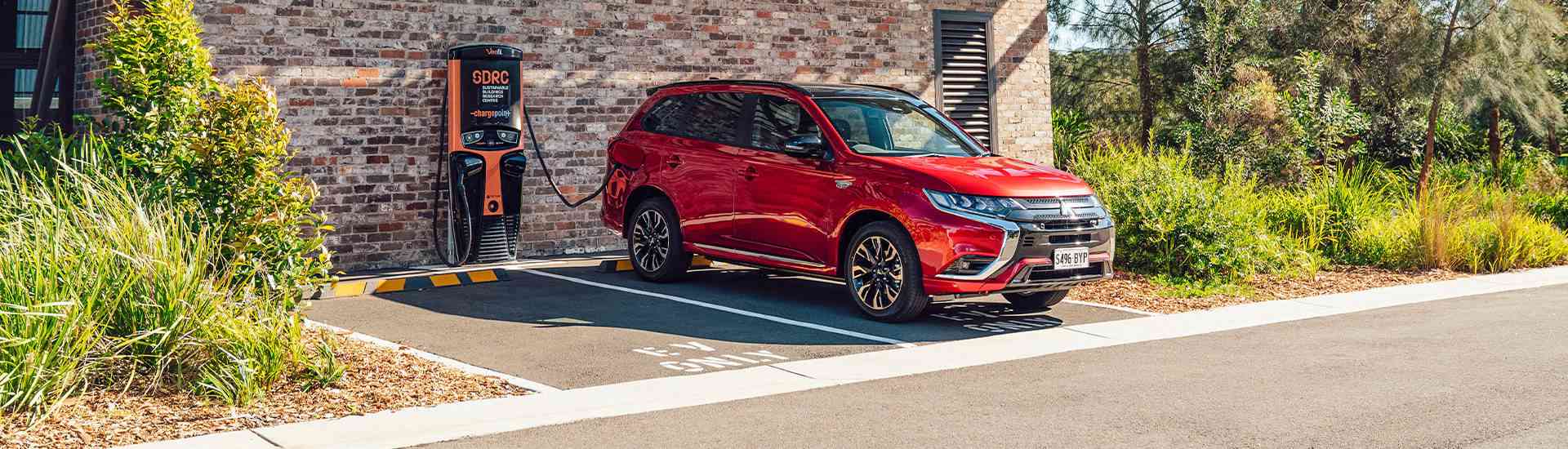 Mitsubishi Outlander PHEV GSR 2021 review