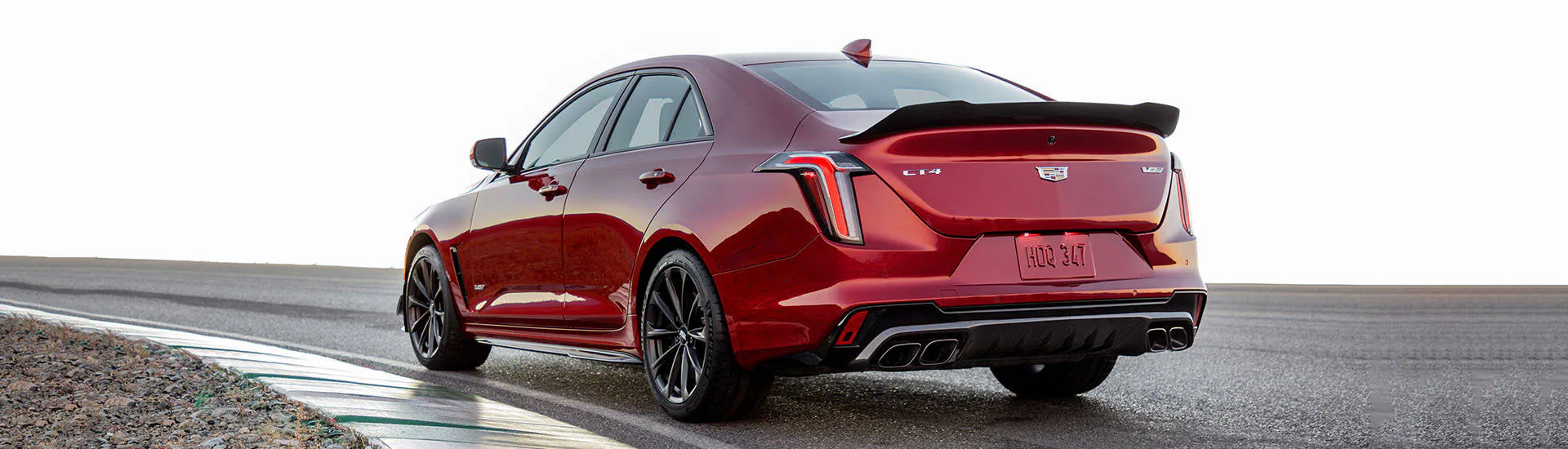 Cadillac CT4-V Blackwing 2021: fire-breathing sedan detailed with 352kW and six-speed manual
