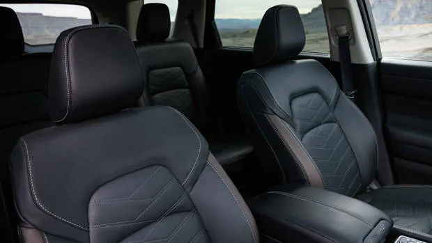 Nissan Pathfinder 2022 seats
