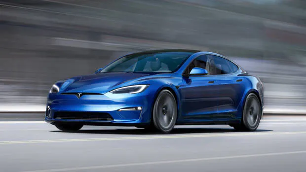 Tesla Model S Plaid 2022 front